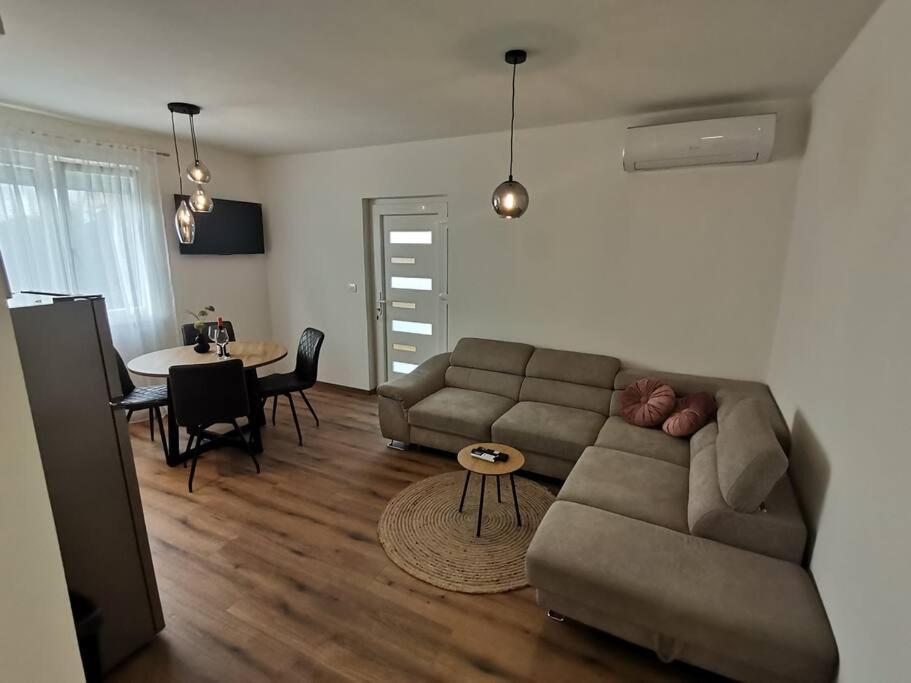 Apartment S 比比涅 外观 照片